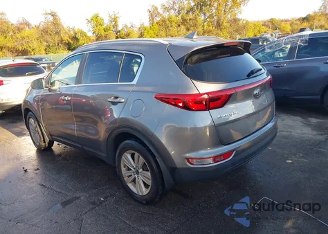 2017 Kia Sportage Lx z USA, uszkodzony, nr VIN KNDPMCAC5H7188207